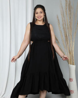 LARA BLACK BRUNCH CURVY DRESS